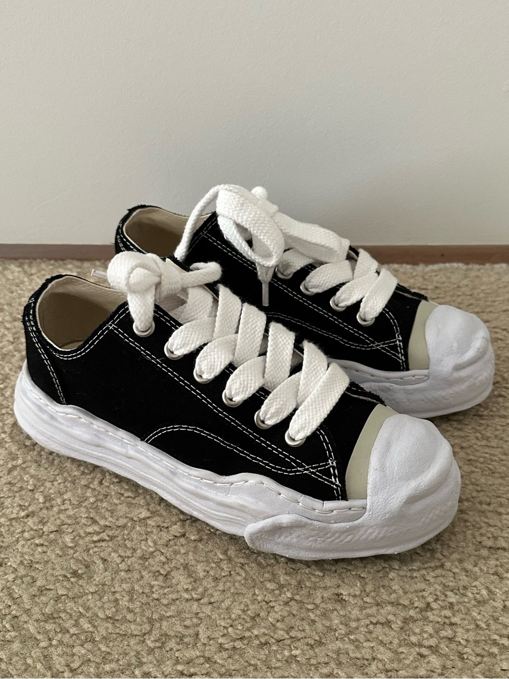 Maison Mihara Yasuhiro Hank Low-top Sneakers